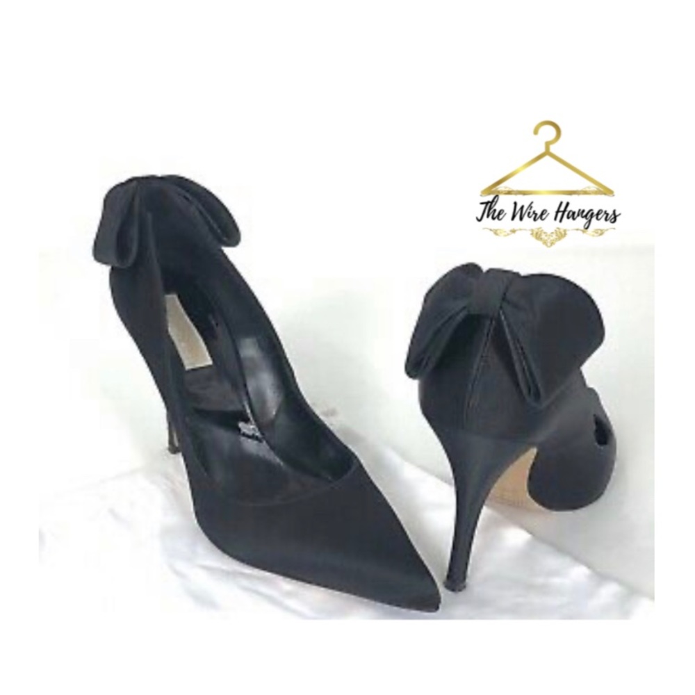 AUTHENTIC Micheal Kors PreOwned black heels